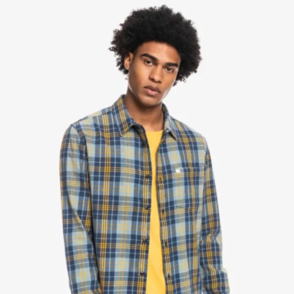 quicksilver dress shirts Quiksilver Long Sleeve Button down shirt